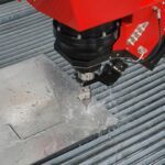 Cómo cortar materiales difíciles y grandes espesores con precisión